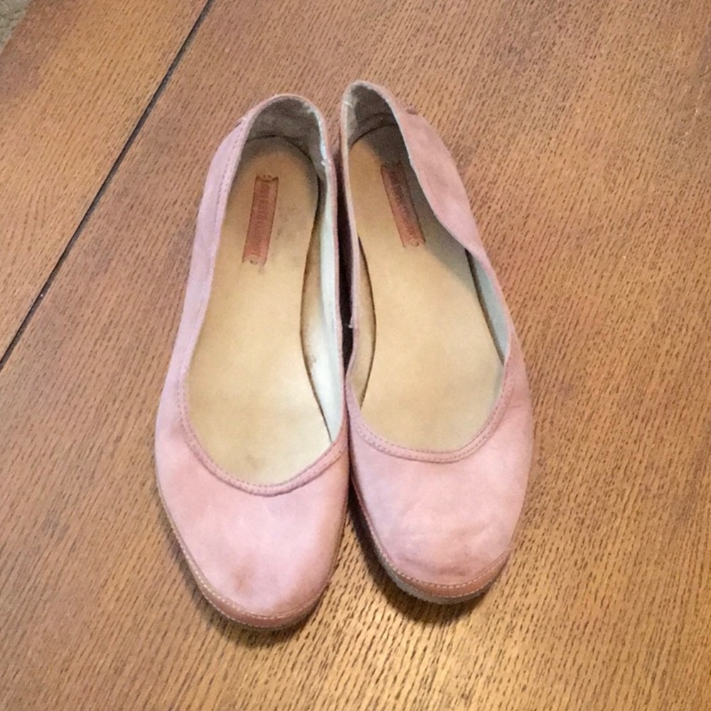 Comfy Frye flats